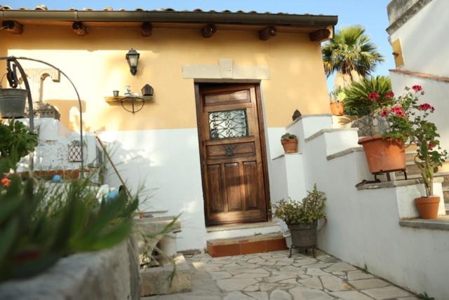 Il Casale Residence Племирио Екстериор снимка